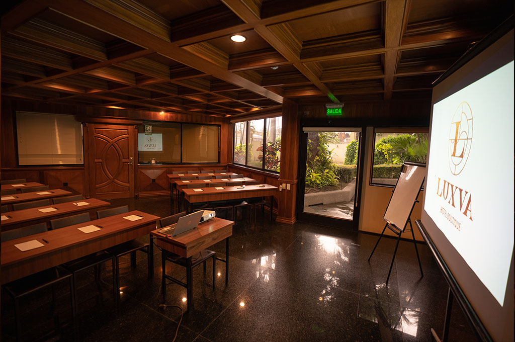 Salon Luxor